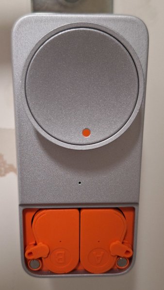 SwitchBot Lock Pro mit eingebautem Akku-Pack